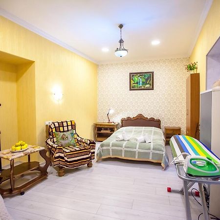 Guest House Happy Holidays Τυφλίδα Εξωτερικό φωτογραφία